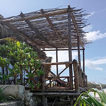 Mtende Beach Bungalow Ocean View Aparthotel Exterior photo