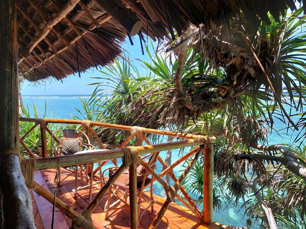 Mtende Beach Bungalow Ocean View Aparthotel Exterior photo