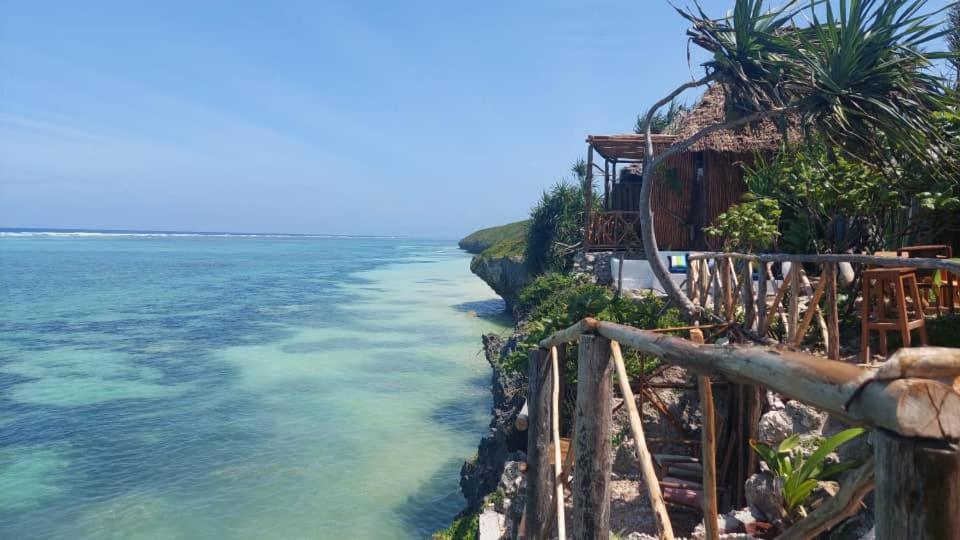 Mtende Beach Bungalow Ocean View Aparthotel Exterior photo